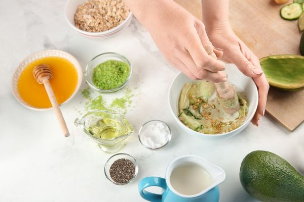 Saç Dökülmesine Karşı Doğal Çözümler Saçlarınızı Güçlendirin