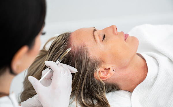 Stres Kaynaklı Saç Dökülmesi için Bilimsel Görünümler ve Yeni Tedavi Yaklaşımları